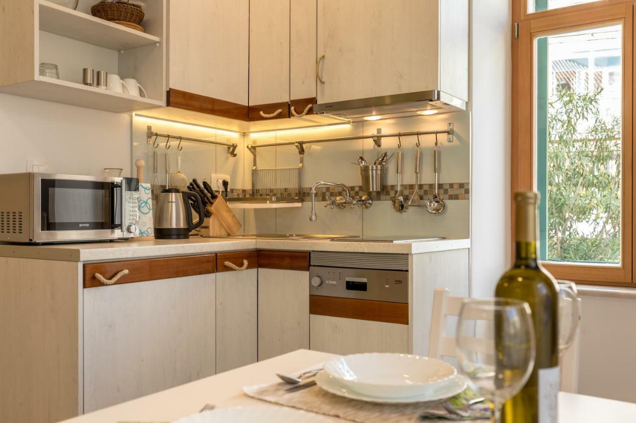 Studio Apartment Dzapo Спліт Екстер'єр фото